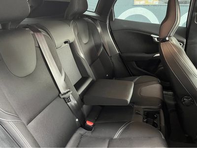 2016 Volvo V40