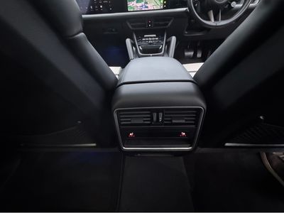 2024 Porsche Cayenne