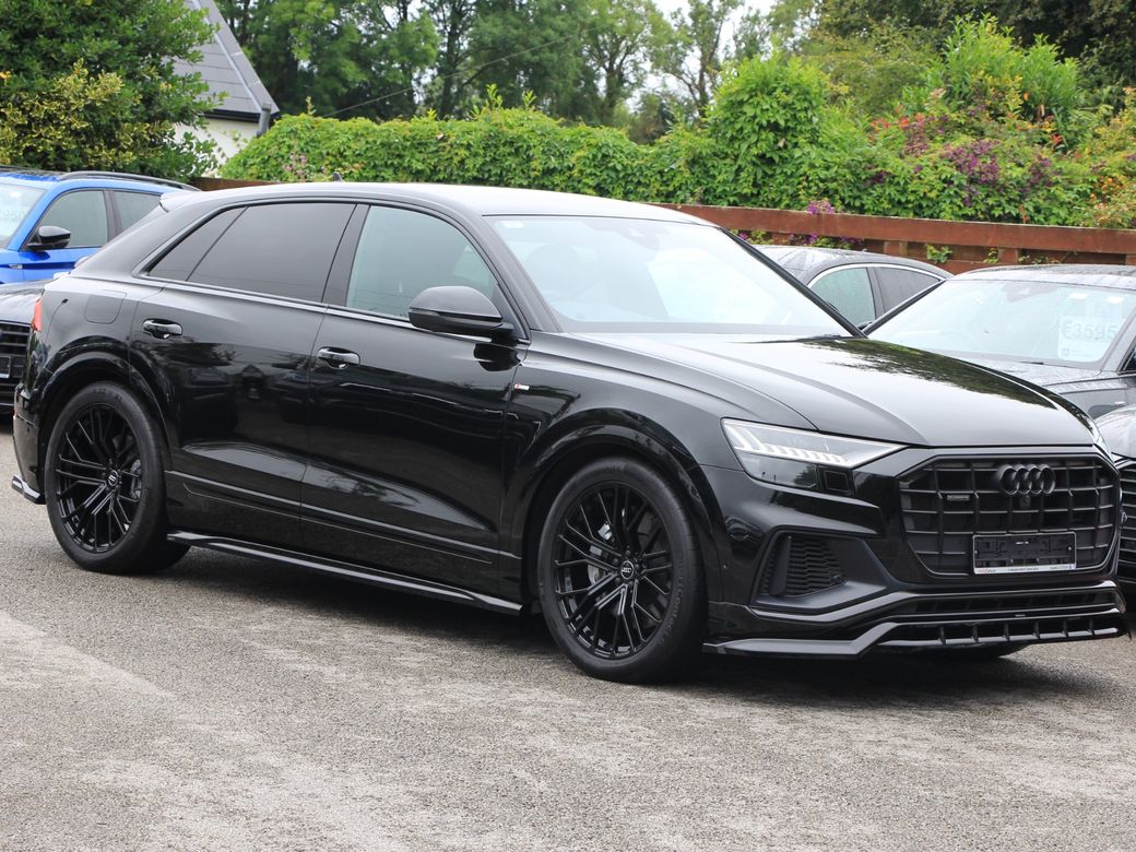 2023 Audi Q8