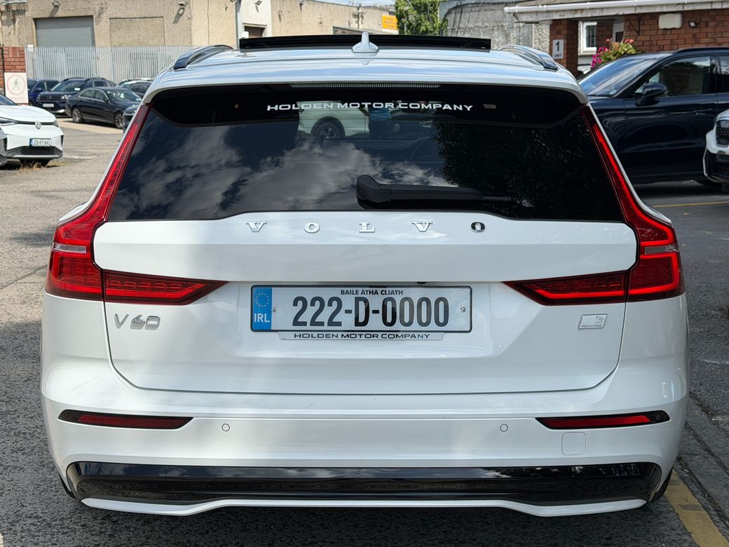 2022 Volvo V60