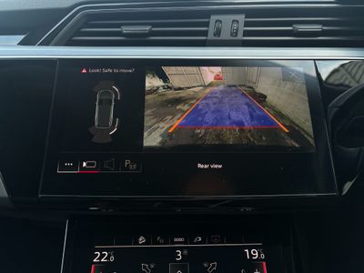 2022 Audi e-tron
