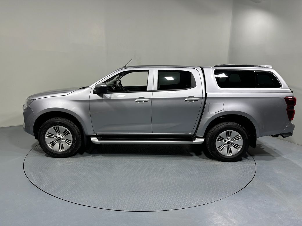 2021 Isuzu D-MAX