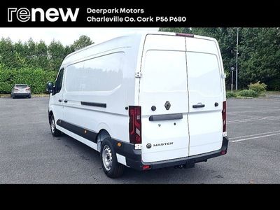 2025 Renault Master