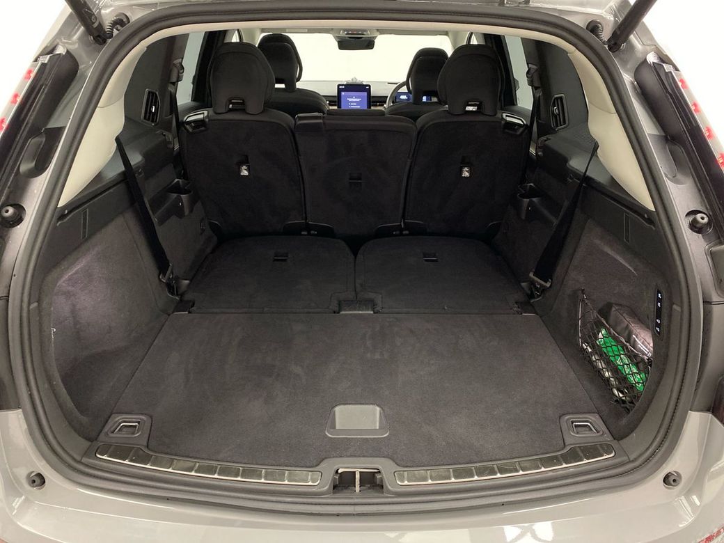 2025 Volvo EX90
