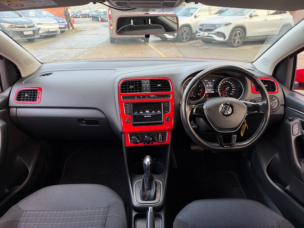2015 Volkswagen Polo