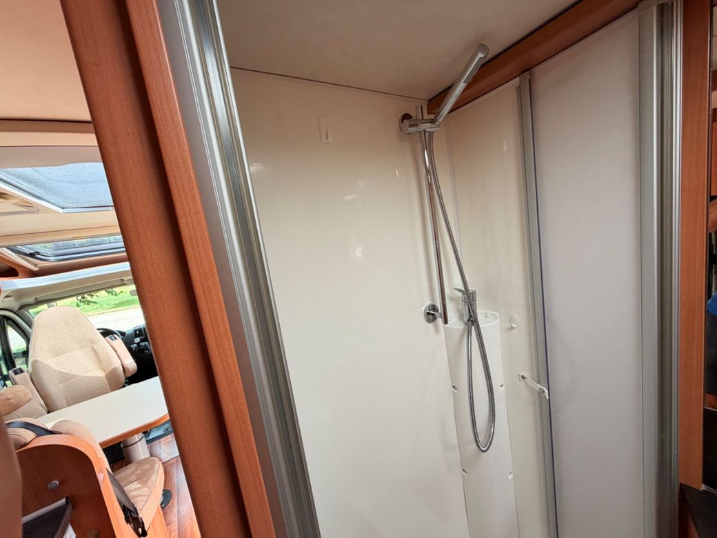 2013 HYMER  T614 CL L.H.D MANUAL 