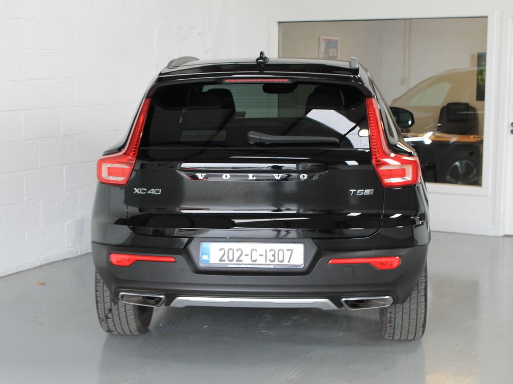 2020 Volvo XC40