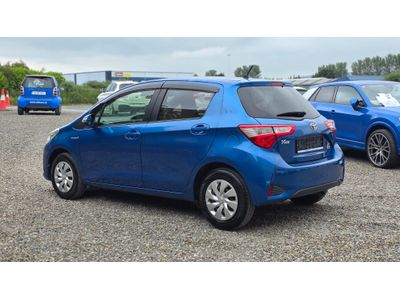2017 Toyota Vitz