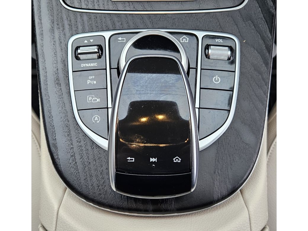 2019 Mercedes-Benz E 220