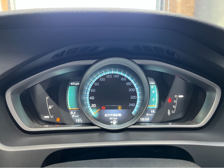 2015 Volvo V40