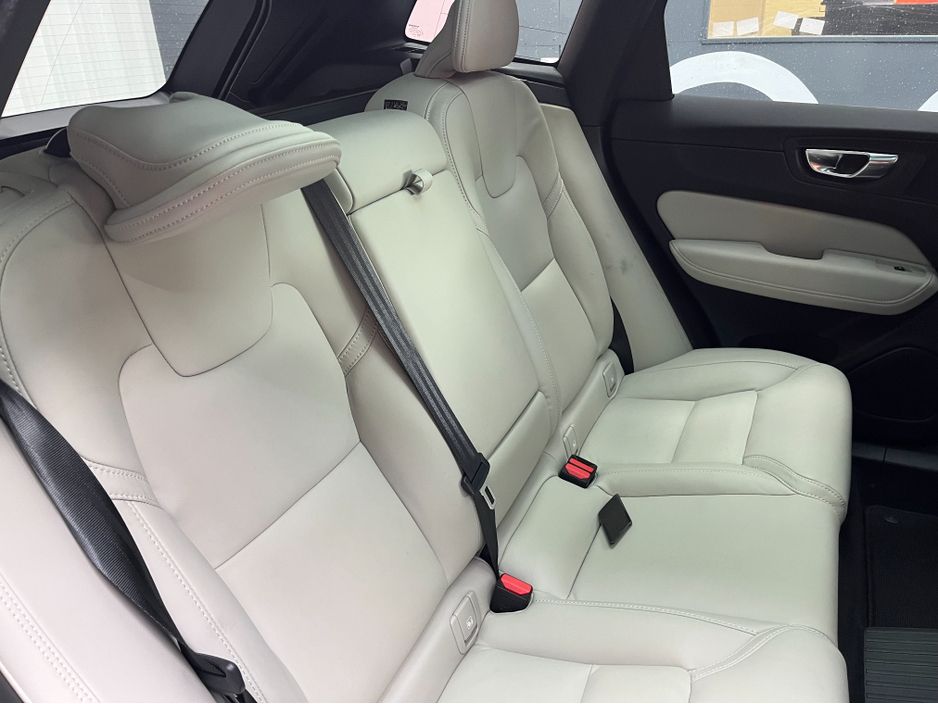 2022 Volvo XC60