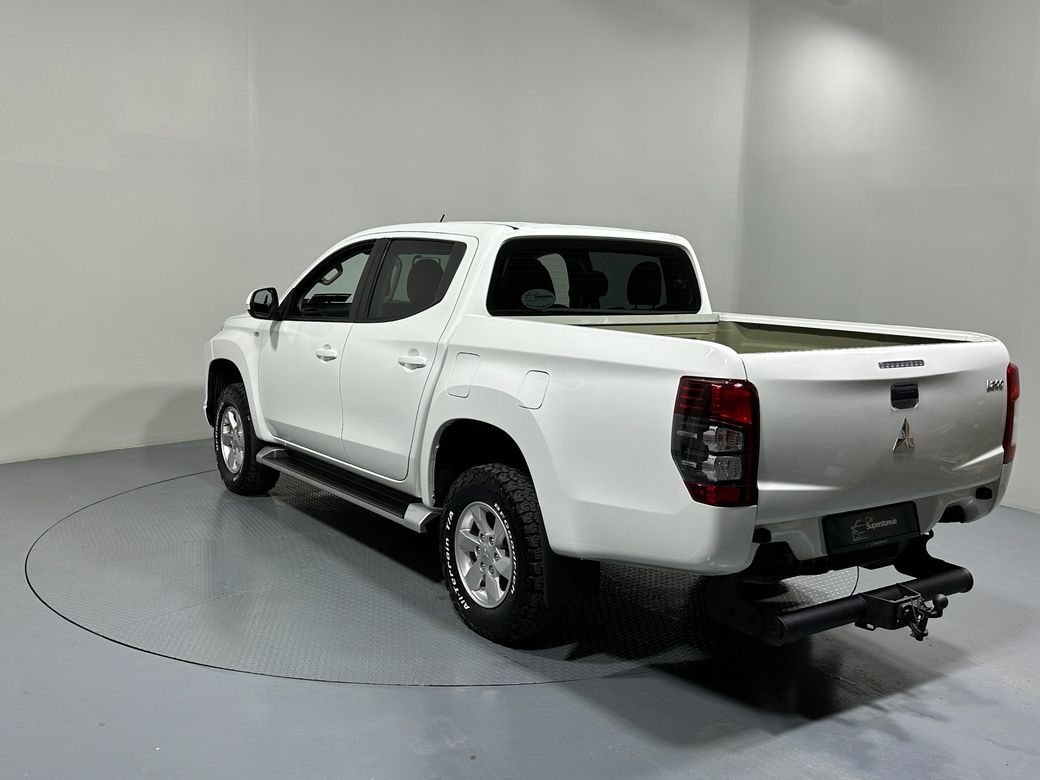 2020 Mitsubishi L200