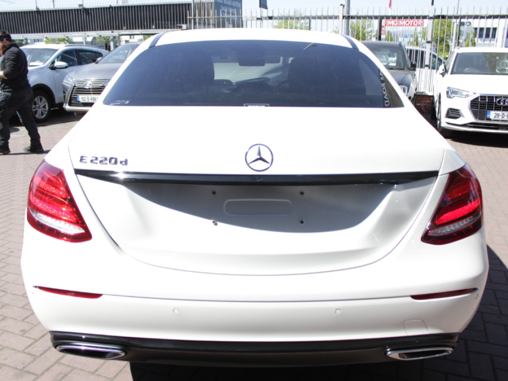 2020 Mercedes-Benz E 220