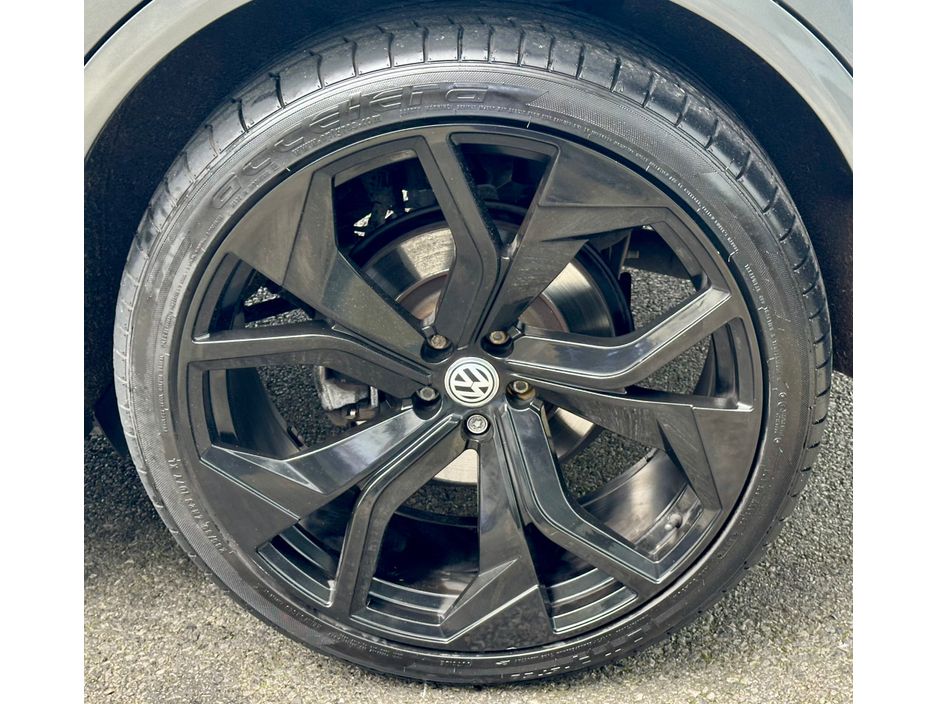 2022 Volkswagen Touareg