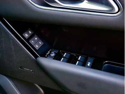 2025 Land Rover Range Rover Velar