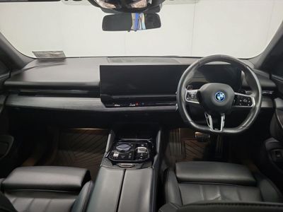 2025 BMW 5 Series