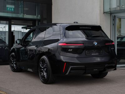 2025 BMW iX
