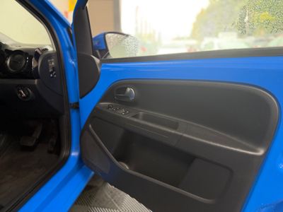 2015 Volkswagen up!