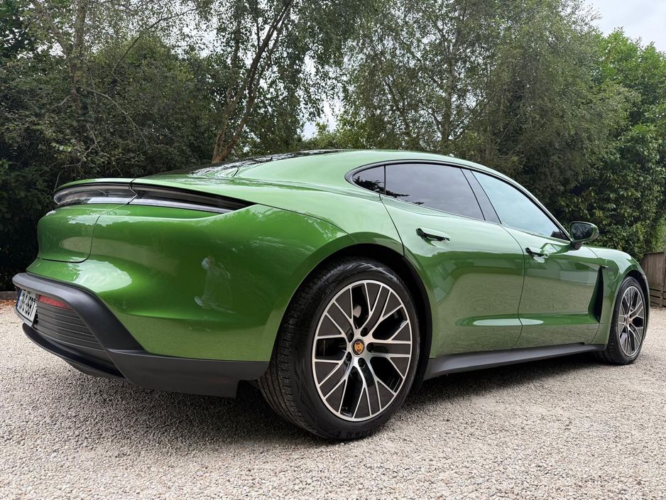 2023 Porsche Taycan