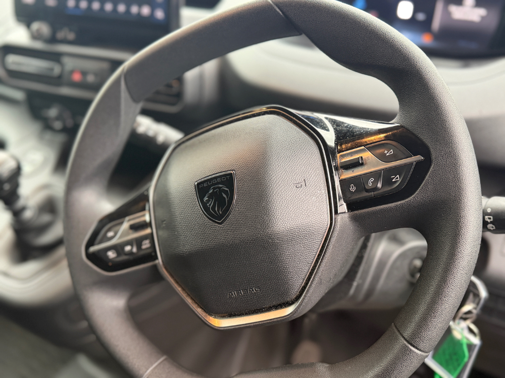 2024 Peugeot Partner