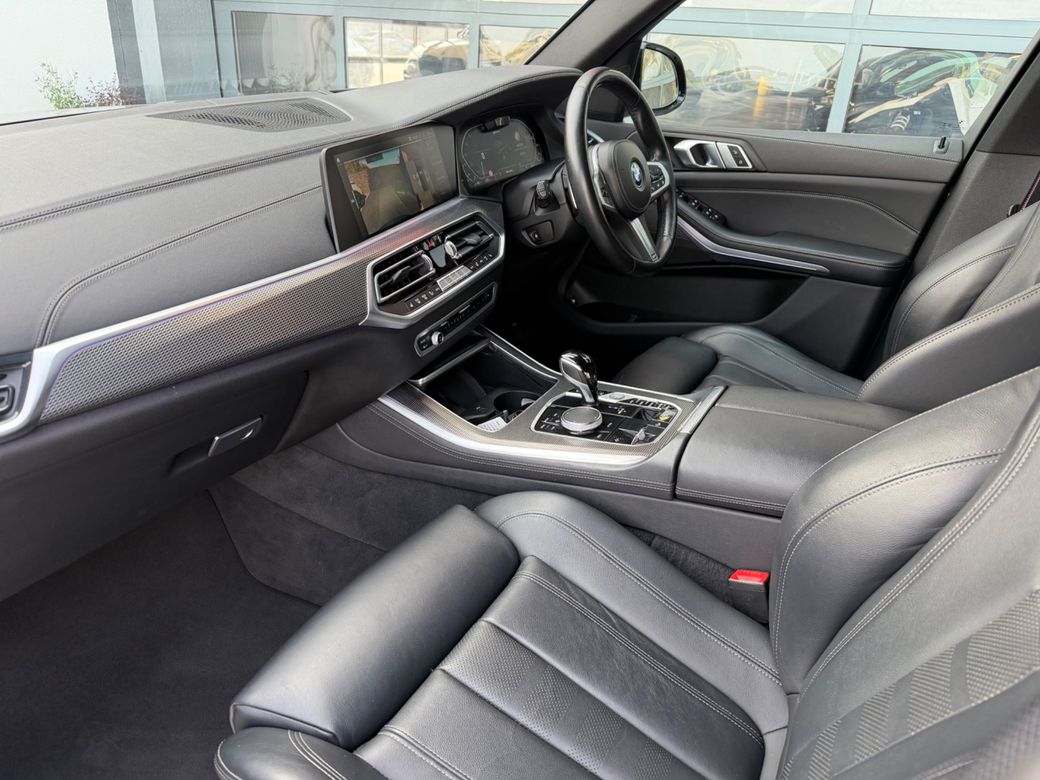 2022 BMW X5