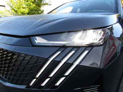 2025 Peugeot 5008