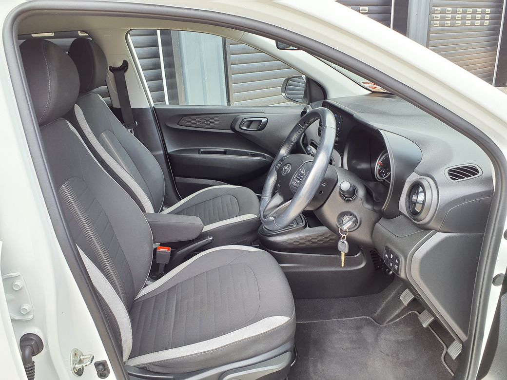 2023 Hyundai i10