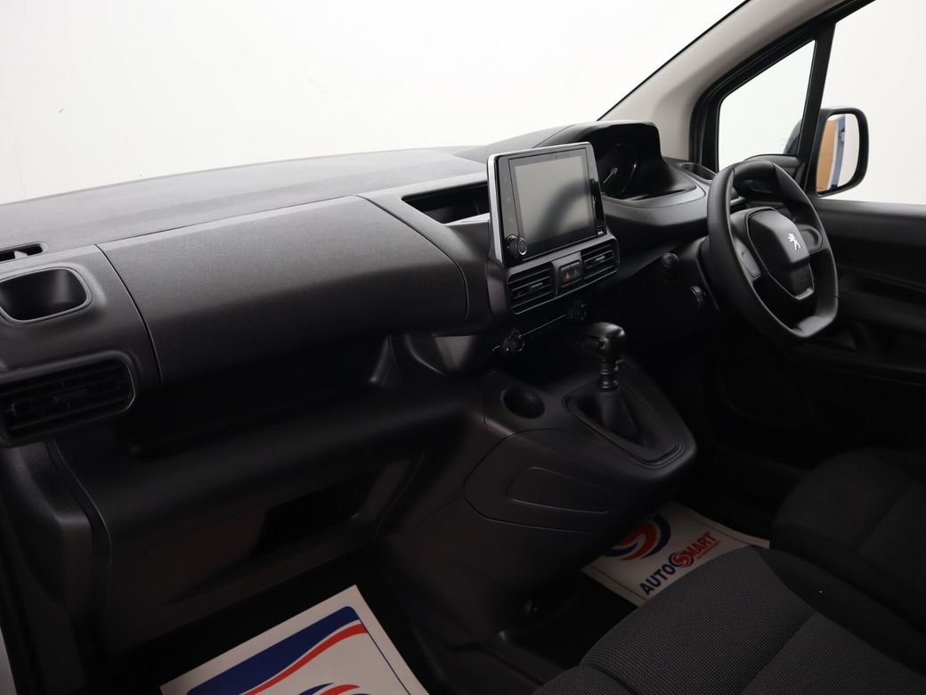 2022 Peugeot Partner