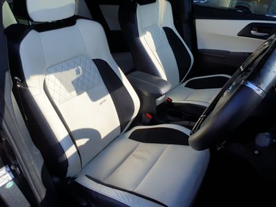 2017 Toyota Auris