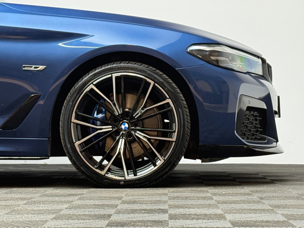 2022 BMW 5 Series