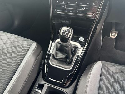 2025 Volkswagen T-Roc