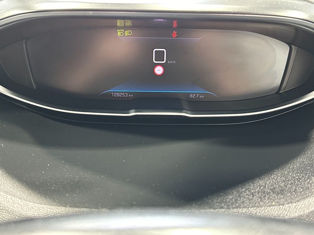 2022 Peugeot 5008
