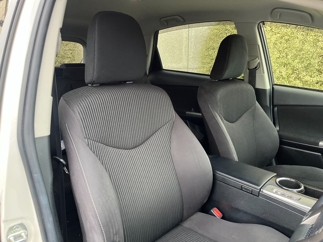 2018 Toyota Prius Alpha