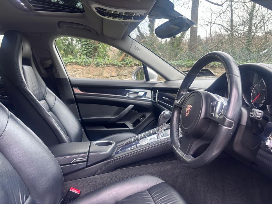 2012 Porsche Panamera