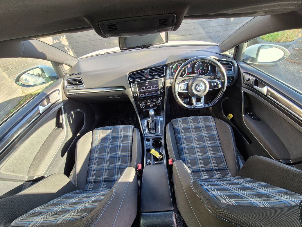 2016 Volkswagen Golf