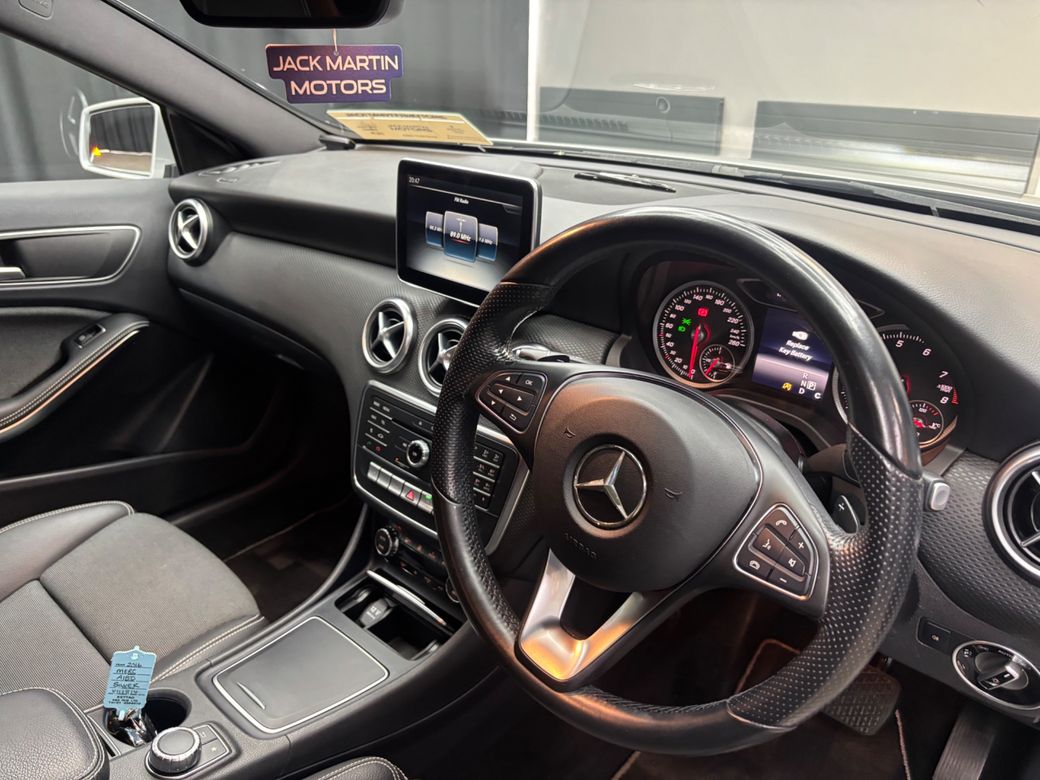 2016 Mercedes-Benz A 180