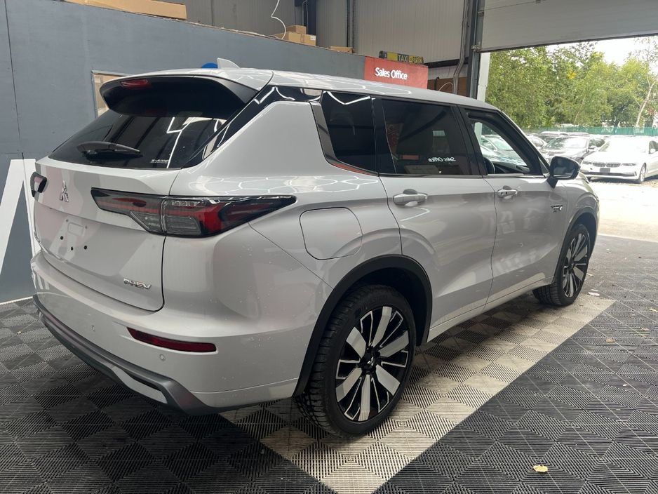 2024 Mitsubishi Outlander