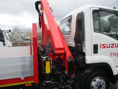2025 Isuzu NPR