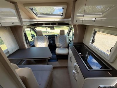 2026 NEW BURSTNER  LINEO T 700 LOW PROFILE L.H.D AUTO