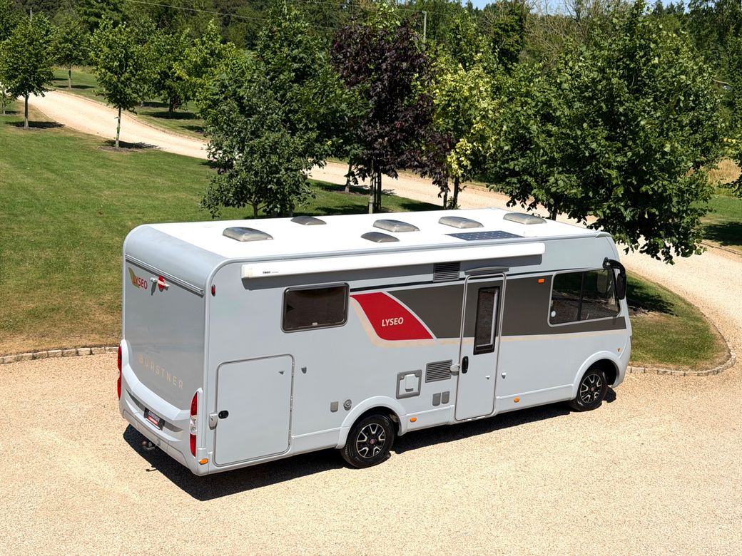 2018 BURSTNER  LYSEO I743G AUTO R.H.D Q/B 