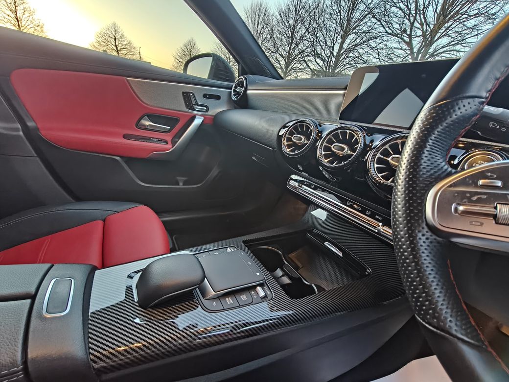 2020 Mercedes-Benz A 180