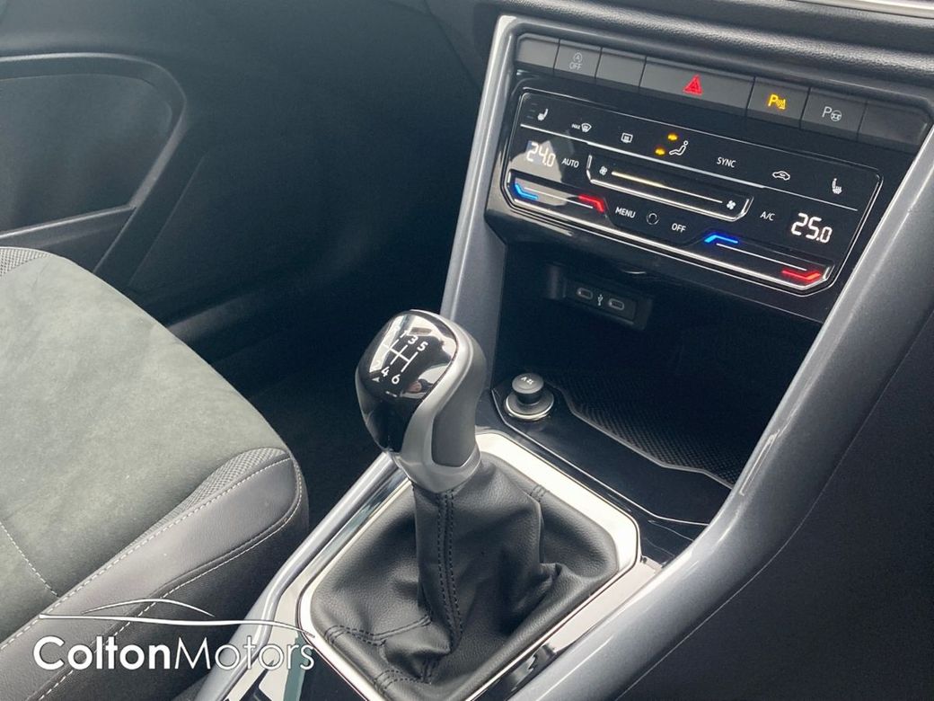 2025 Volkswagen T-Roc