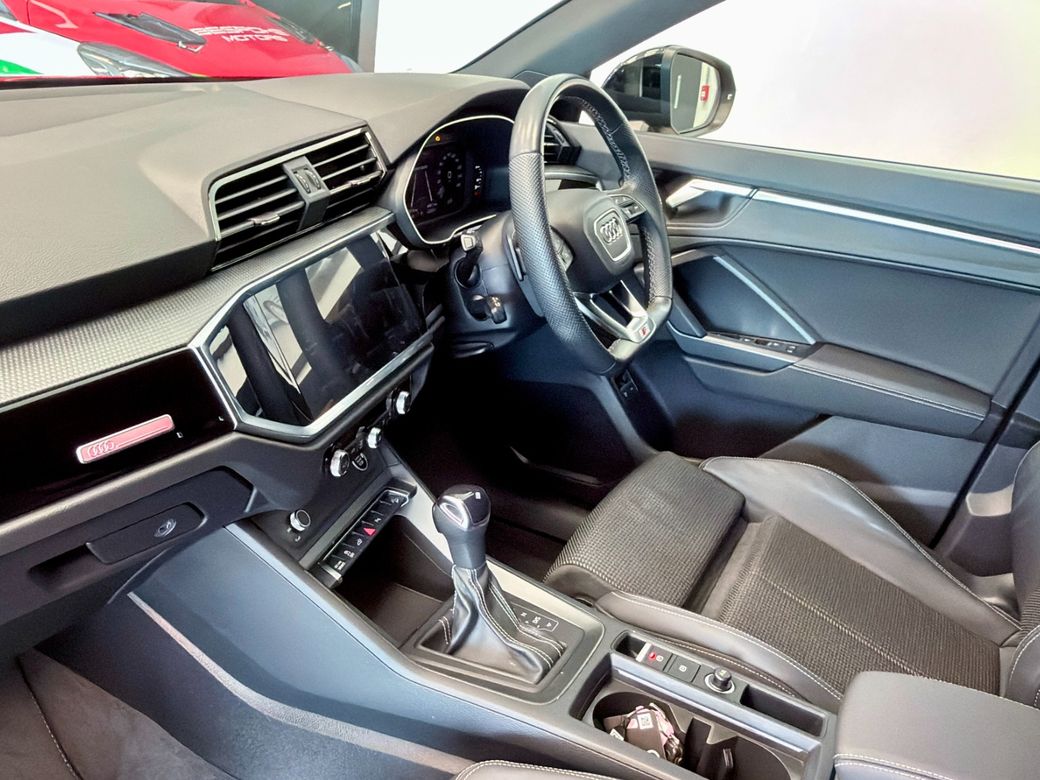2023 Audi Q3
