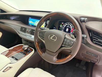 2018 Lexus LS