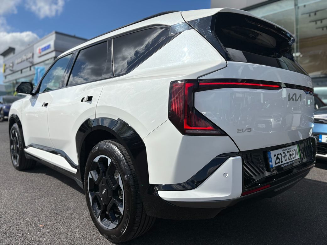 2025 Kia EV5
