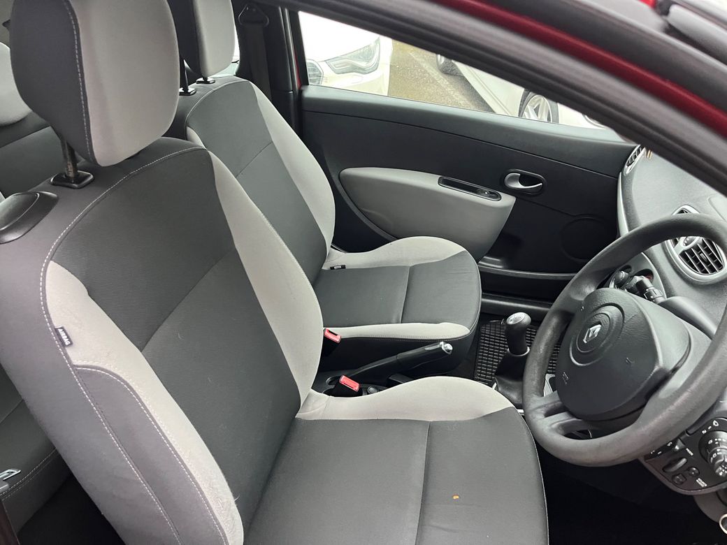 2012 Renault Clio