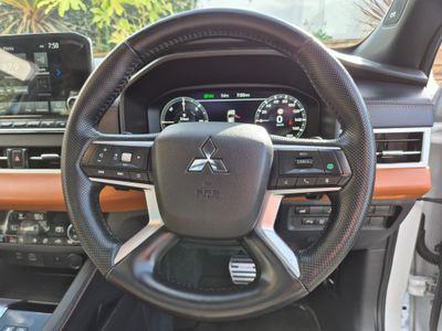 2023 Mitsubishi Outlander