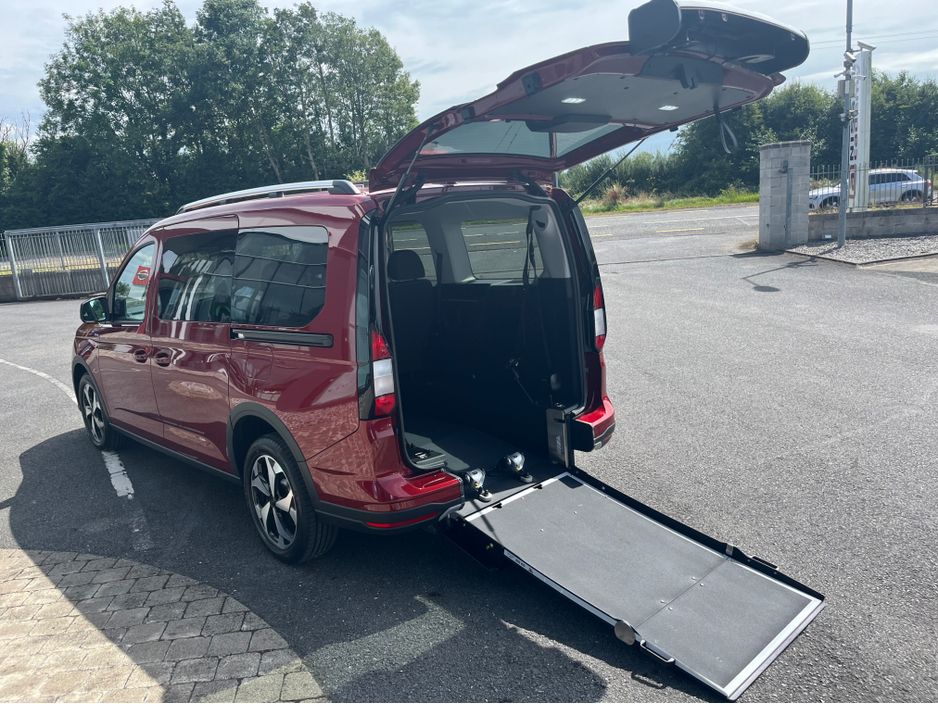 2023 Ford Grand Tourneo Connect