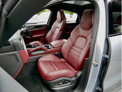 2024 Porsche Cayenne