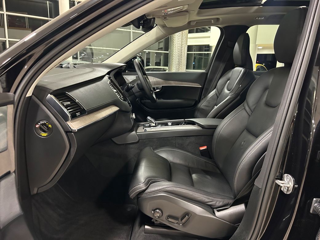 2022 Volvo XC90